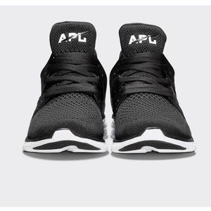 APL Women’s Ascend Sneaker